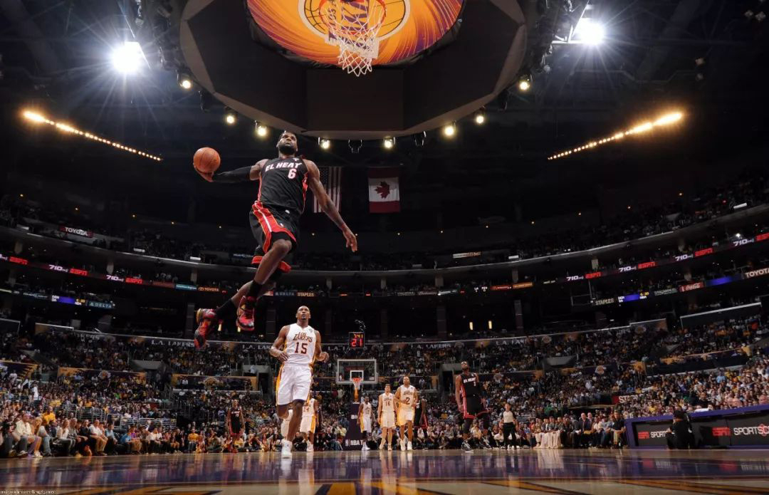 “互聯網+體育”場景是關鍵 看動因體育、NBA、Keep如何連接線上與線下丨體育經理人